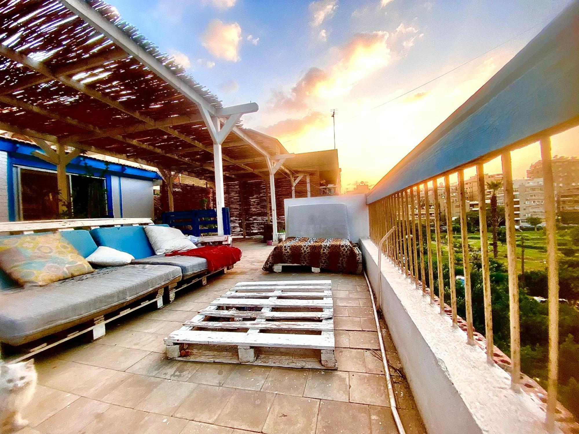 Airport Rooftop Club Luxurious Rooms And Studios Kairó Kültér fotó